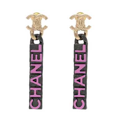 CHANEL Metal Enamel CC Logo Drop Earrings Pink