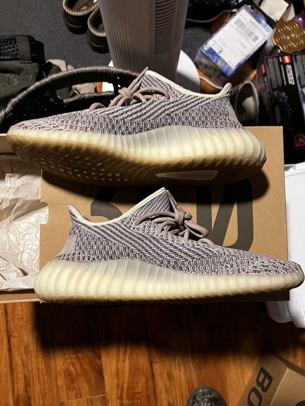 Streetwear Yeezy 350V2 pearl - image 2