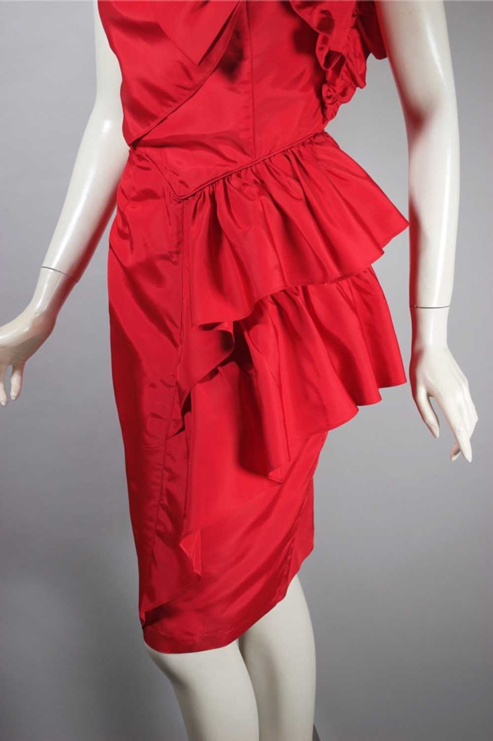 1-shoulder ruffled red 80s party dress with bow XS - image 5