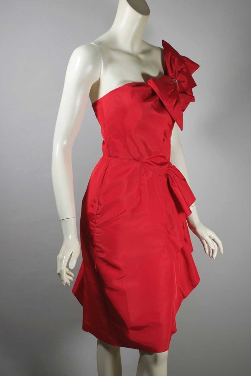 1-shoulder ruffled red 80s party dress with bow XS - image 8