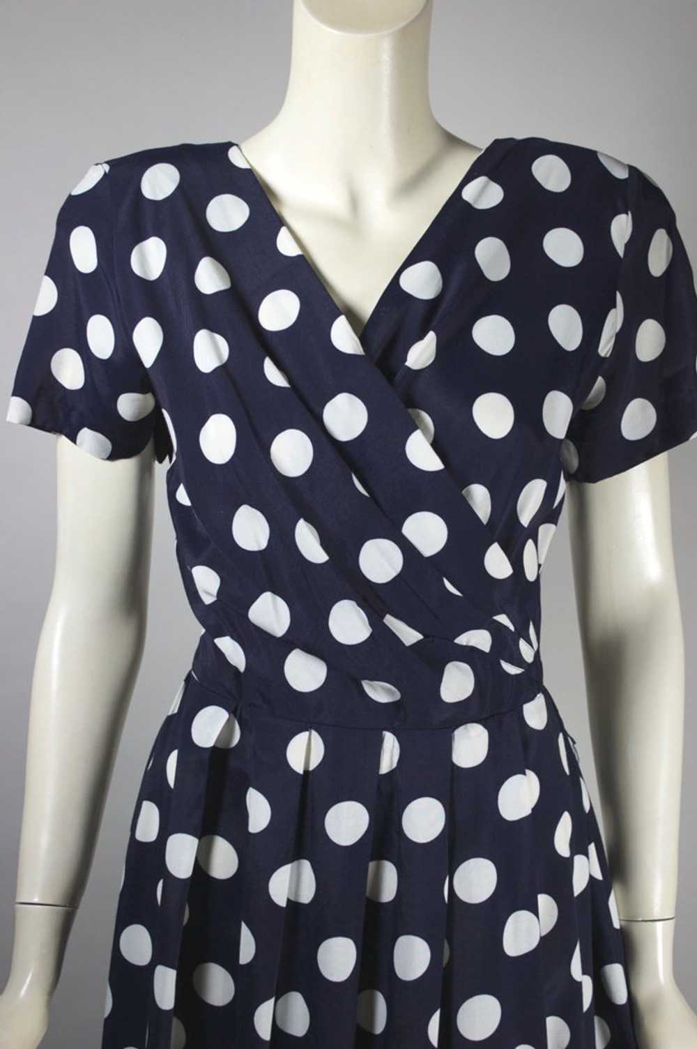 Navy white polka dot 80s dress full pleated skirt… - image 2