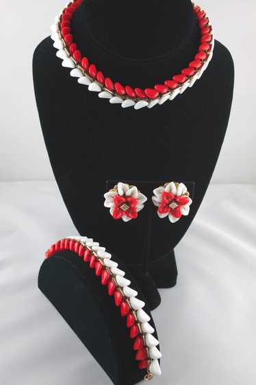 Hobé 1950s necklace set parure red white glass pet