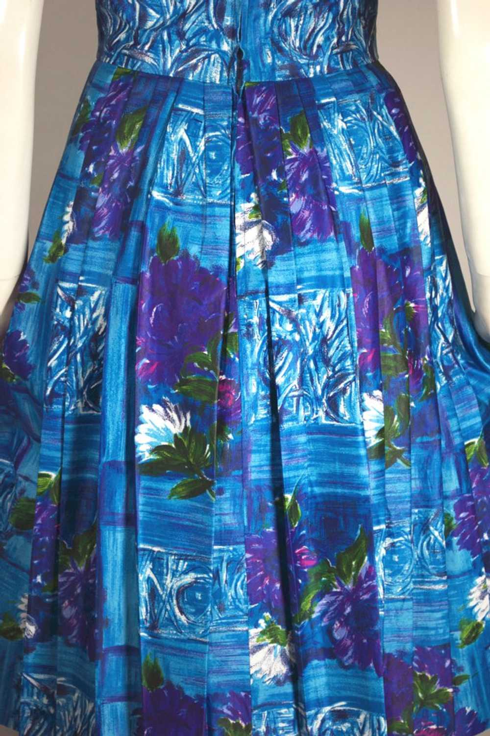 Aqua floral strapless 1950s cotton dress petal bu… - image 11