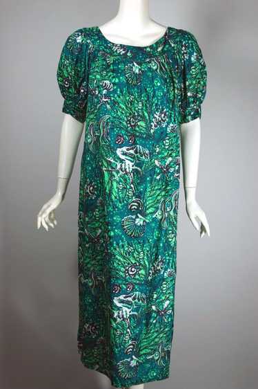 Green fish rayon Hawaiian muumuu dress 1960s | M