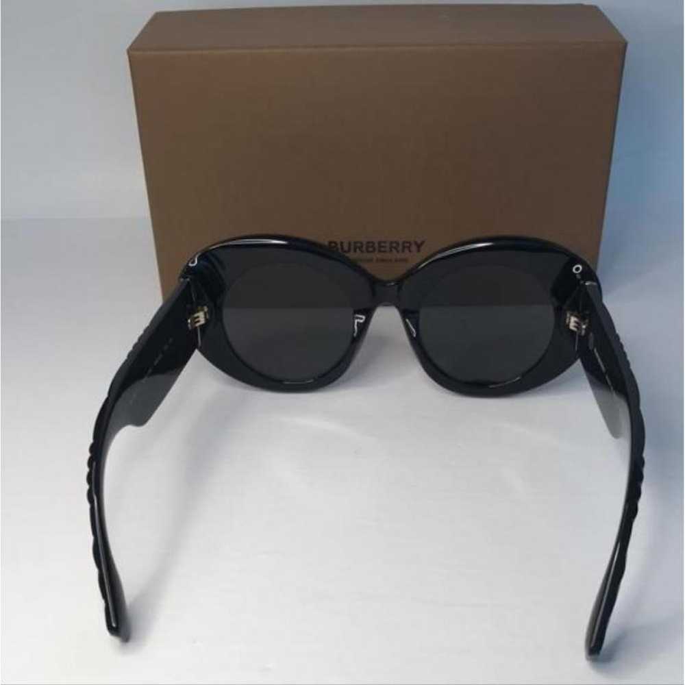 Burberry Oversized sunglasses - image 5