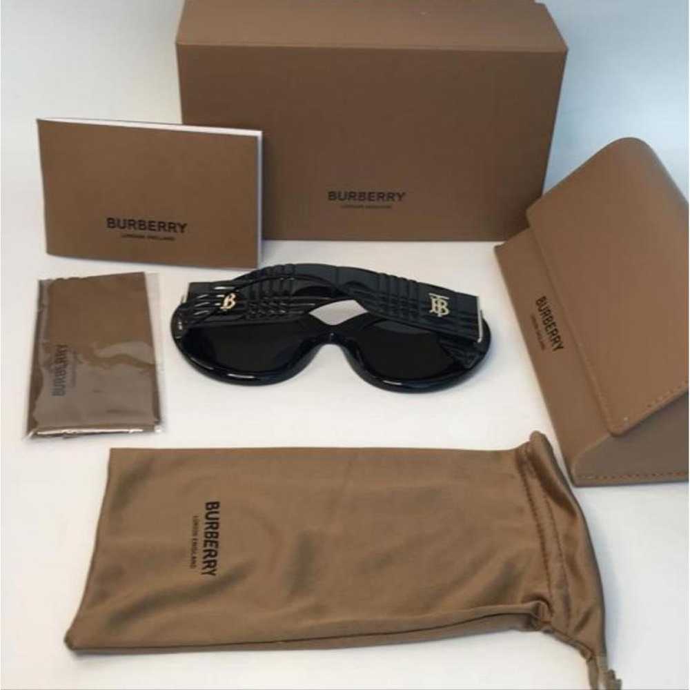 Burberry Oversized sunglasses - image 6