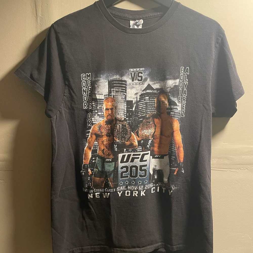 Rare Vintage Ufc 205 T-Shirt - image 1