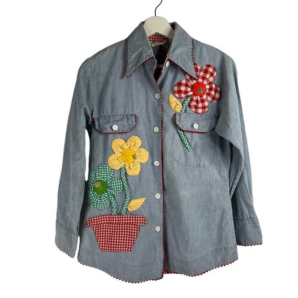 Vintage Size 10 70s Daisy Appliqué Chambray Shirt… - image 2
