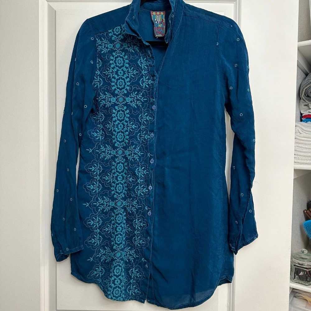 Johnny Was Women’s Blue Embroidery Blouse - image 1