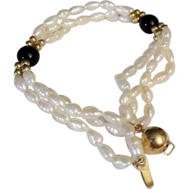 14K Gold Freshwater Cultured Pearl and Onyx Bracel