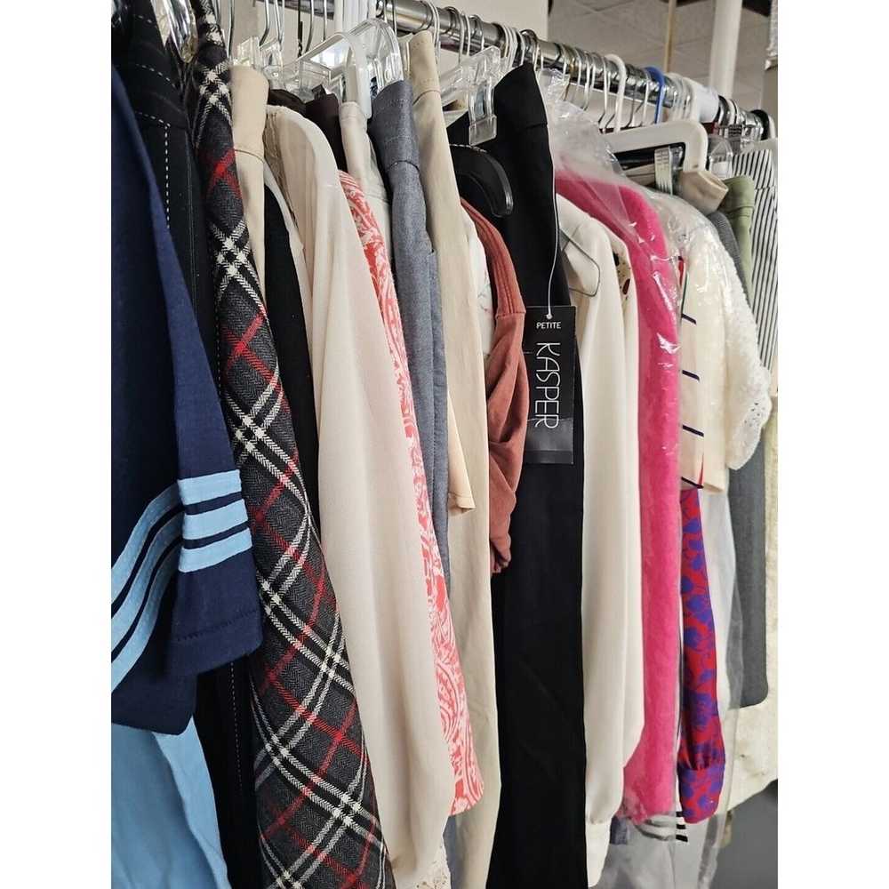 BULK Wholesale Pre-Owned WOMENS Clothing - 5 lb M… - image 2