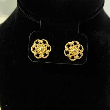 Vintage Goldtone Sarah Coventry earrings - image 1