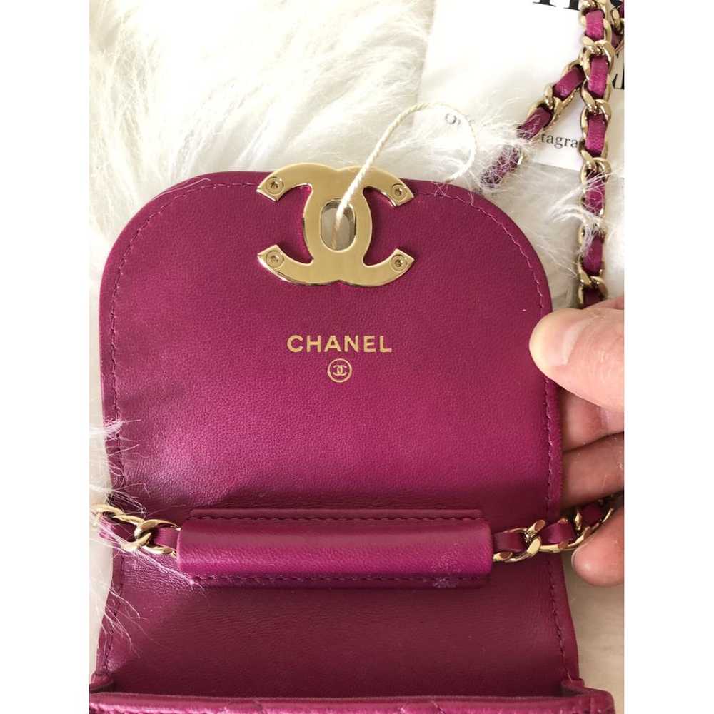 Chanel Leather crossbody bag - image 5