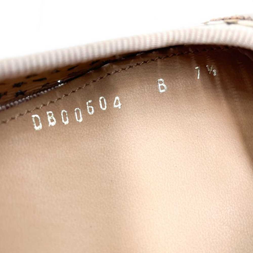 Salvatore Ferragamo Patent leather heels - image 12