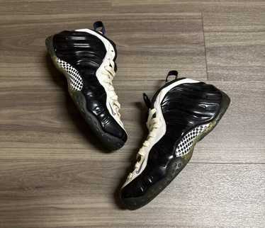 NIKE FOAMPOSITE ONE SUPREME NEW SIZE 9 BLACK METALLIC GOLD