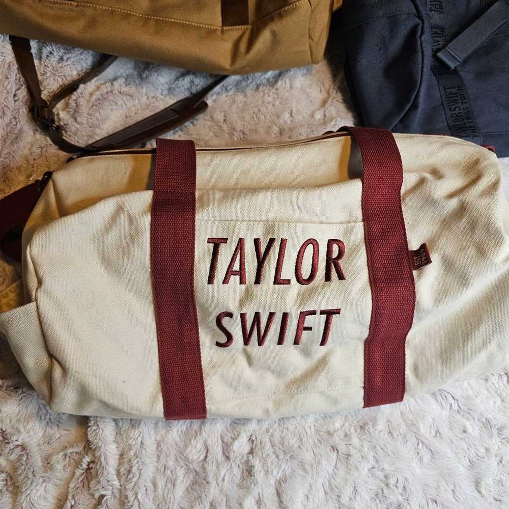 SALE! TAYLOR SWIFT RED TOUR DUFFLE BAG - image 3