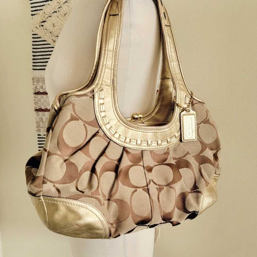 Coach gold shoulder bag vintage style - image 5