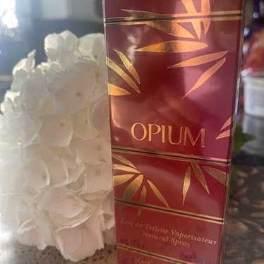 Yves Saint Laurent opium - image 1