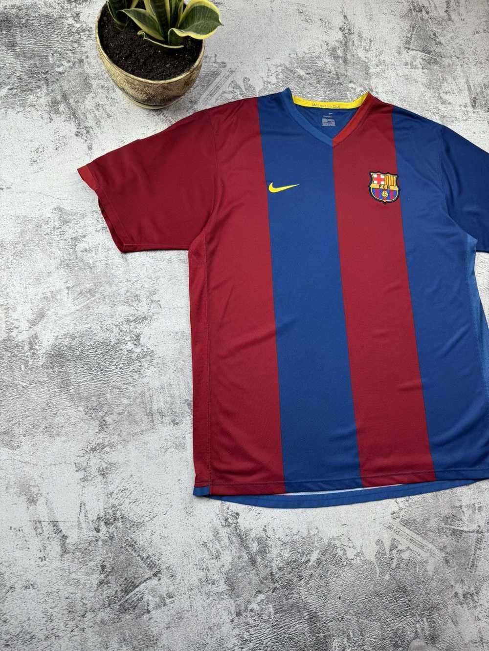 F.C. Barcelona × Nike × Soccer Jersey Vintage 200… - image 3