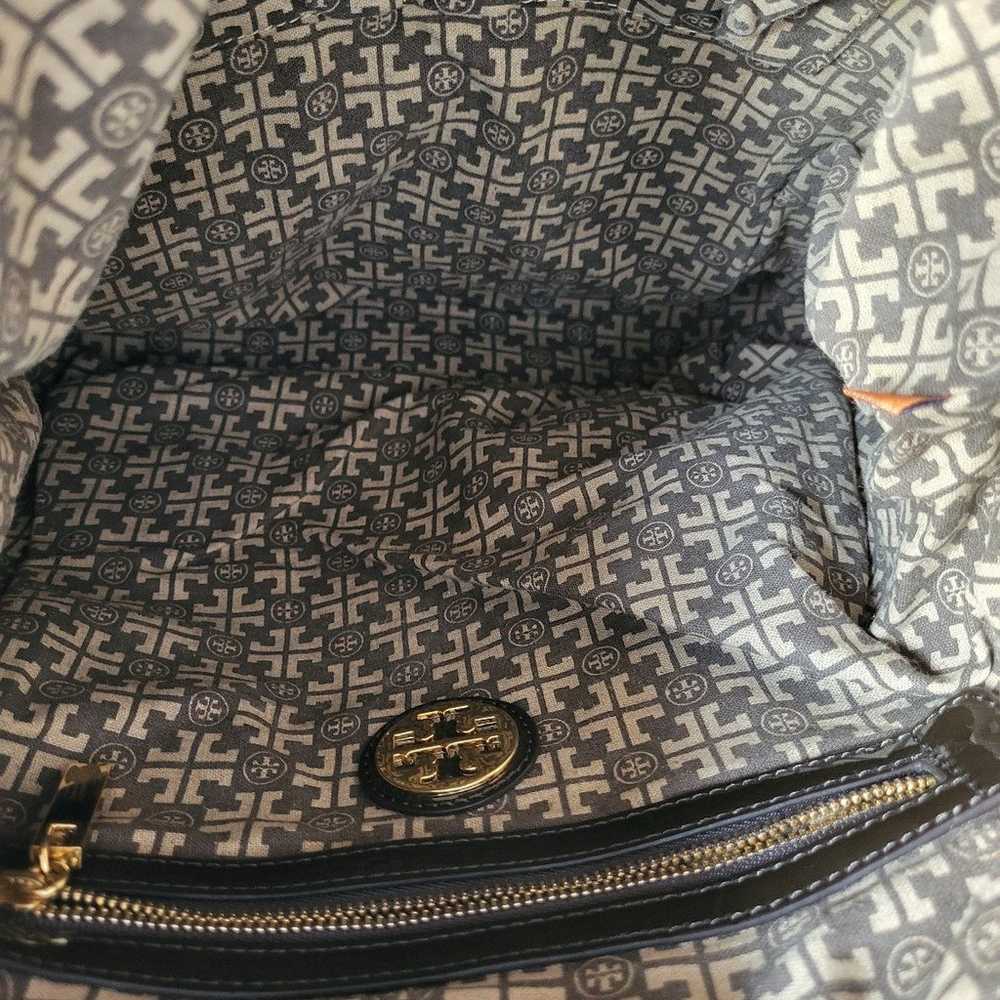 Tory Burch Brown Suede and Patent Leather Tote Ha… - image 6