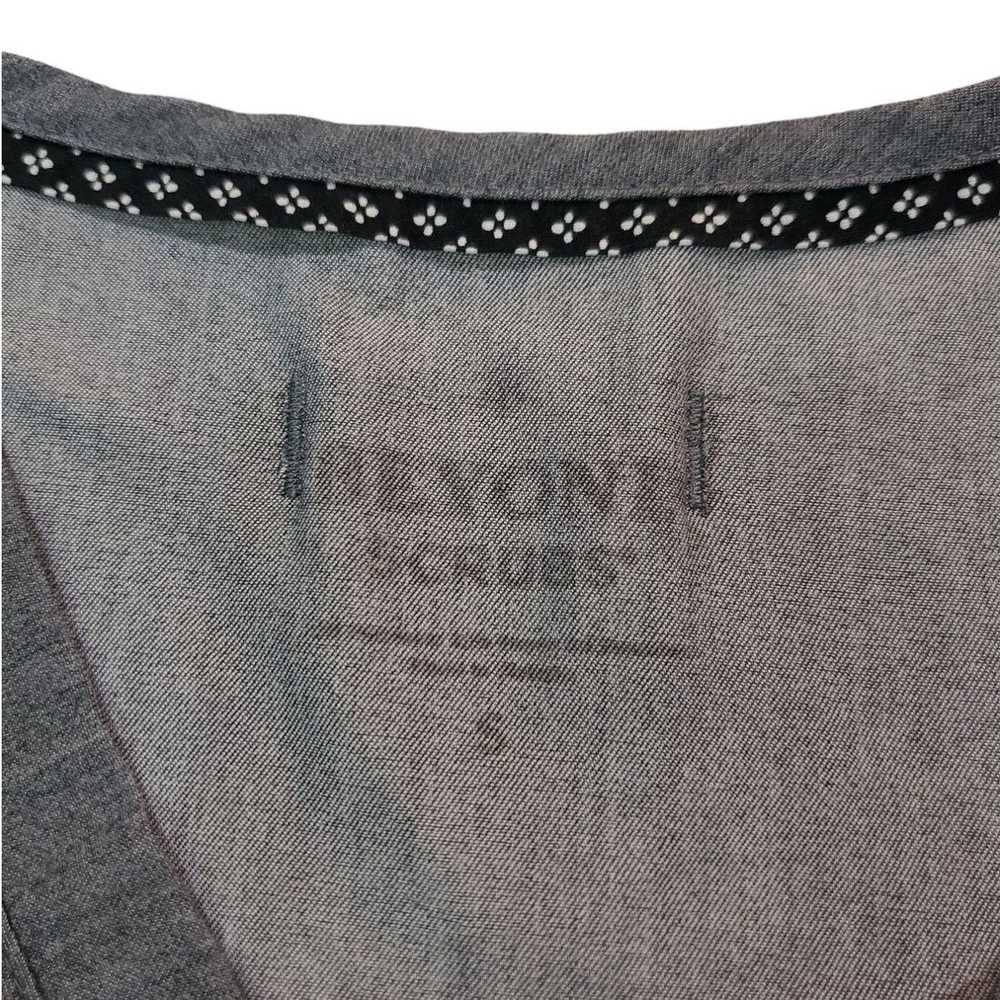 Unbrnd Beyond Scrubs | Grey Scrub Top| Size Small - image 4