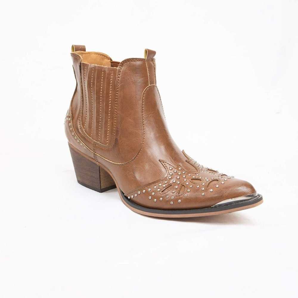 YOKI LEATHER WESTERN STUDED CHELSEA ANKLE BOOT si… - image 2