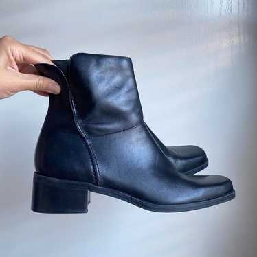 Vintage Black Leather Naturalizer Boots
