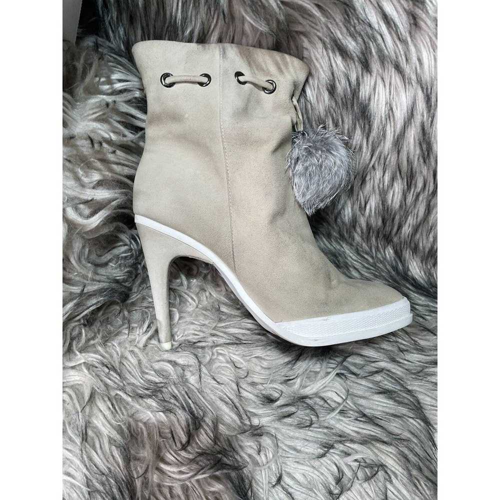 BCBG MAXAZRIA Ma Perry Ivory Suede Ankle Bootie 4… - image 5