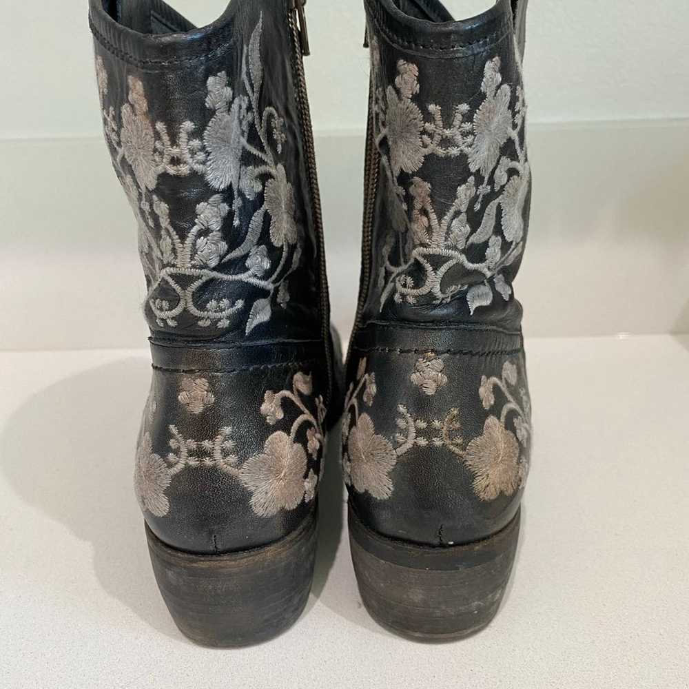 Gorgeous Taos Privilege Embroidered Western Mid-C… - image 2