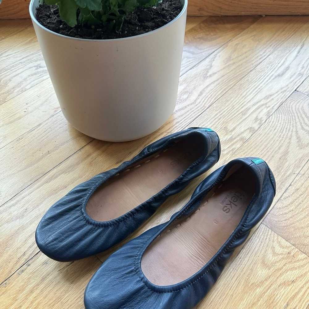 Midnight Blue Tieks Size 8. Like new! - image 1