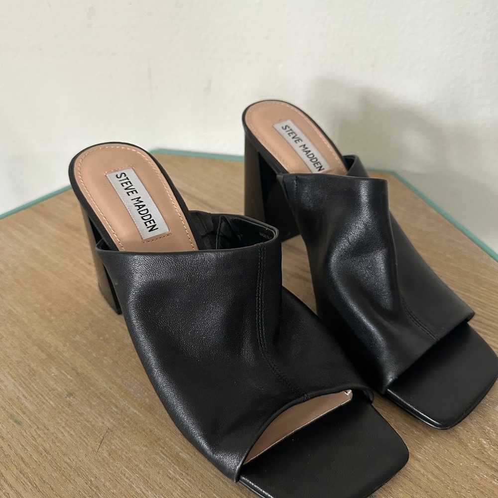 PATENT LEATHER MULES & CLOGS Steve Madden 9.5 - image 4