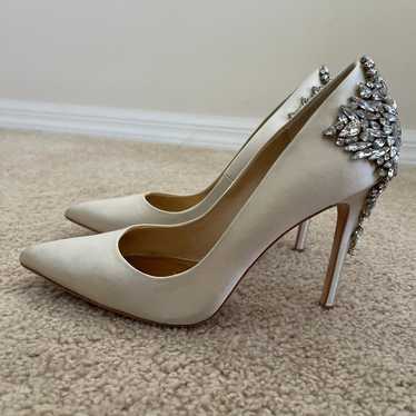 heels size 8 - image 1