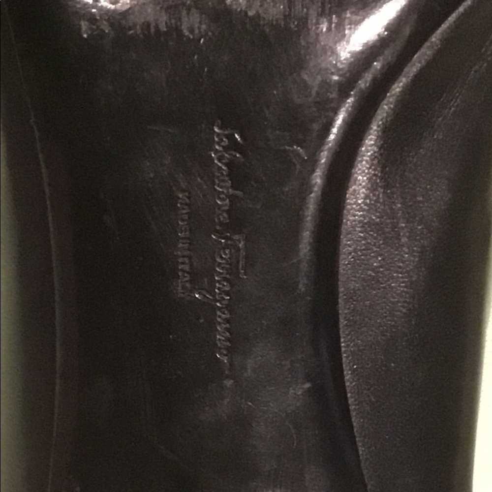 EUC RARE Ferragamo Leather & Patent Polka Dot Pum… - image 8