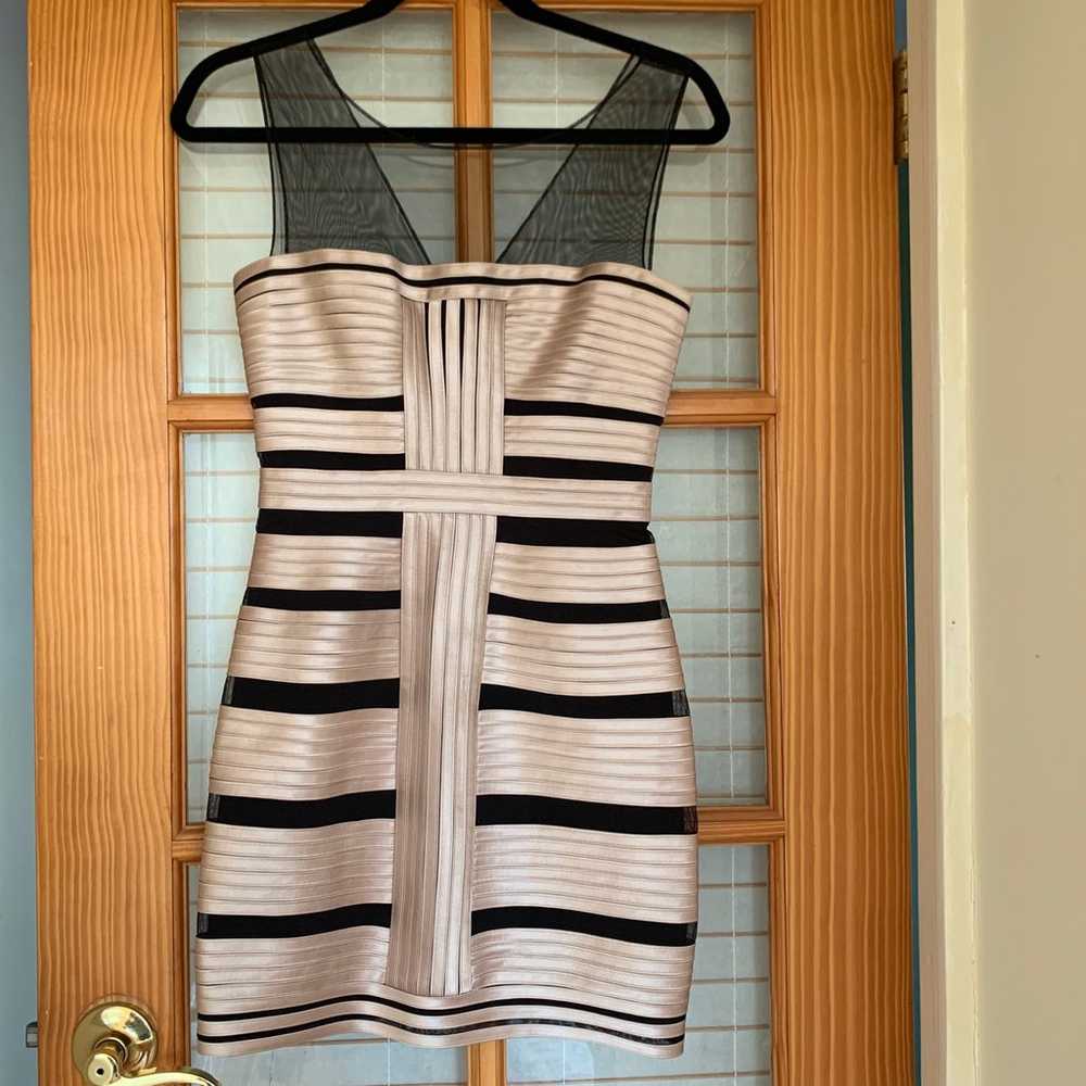 BCBGMAXAZRIA Mesh Bandage Mini Dress Sz 0 - image 5