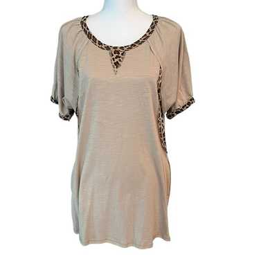Umgee T-Shirt Dress With Leopard Print Accents Wo… - image 1