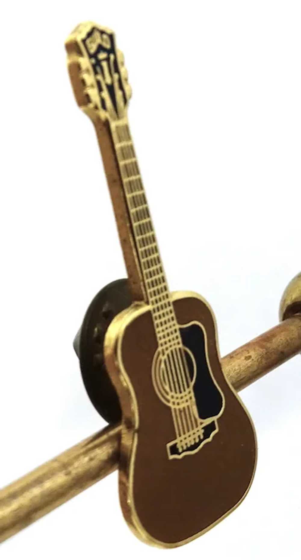 Vintage Acoustic Enamel Guitar Gold Tone Brooch P… - image 2