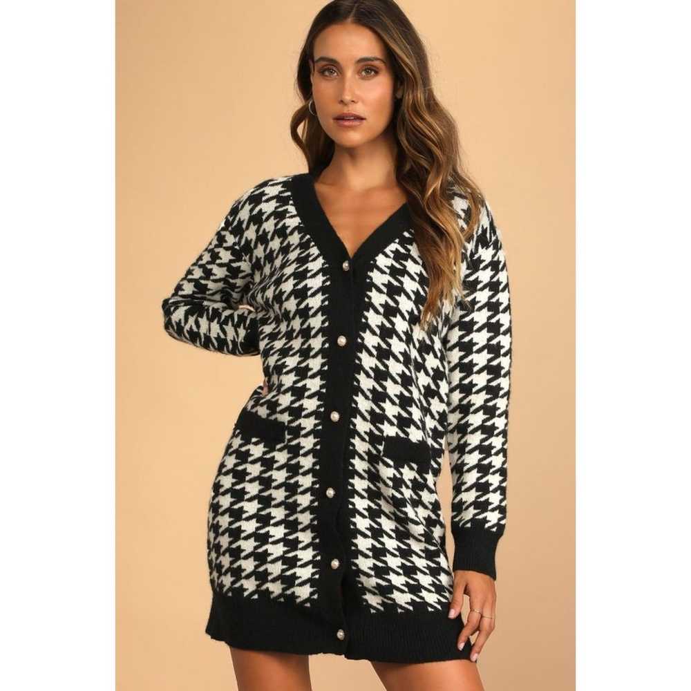 Lulus Truly Iconic Black and White Houndstooth Ca… - image 1