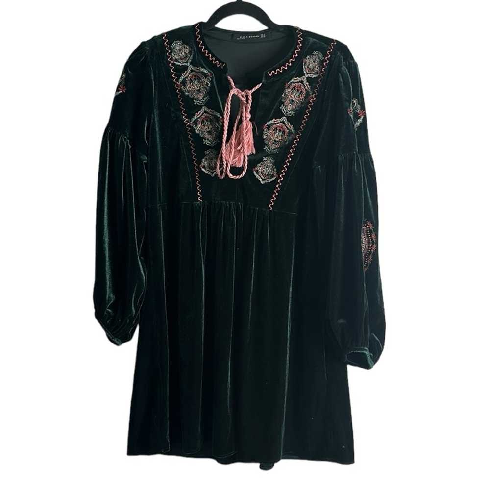 Zara green embroidery velvet mini dress long slee… - image 2