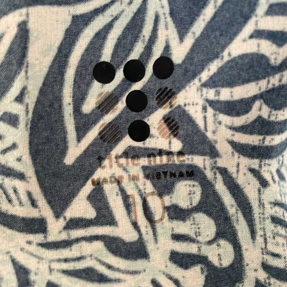 Title Nine Phantasm Dress Floral Batik Print Cut … - image 6