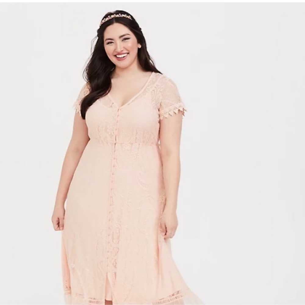 Torrid Light Pink Maxi length lace Dress size 3 - image 3