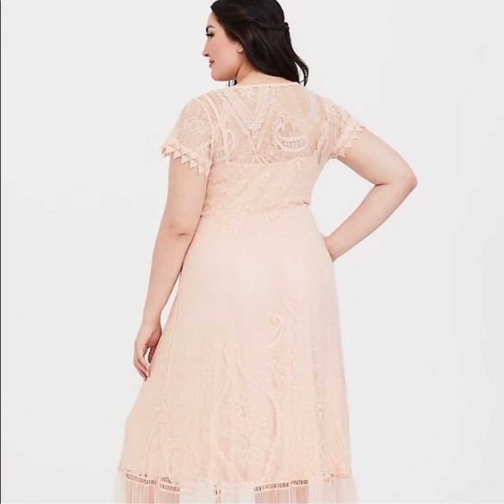 Torrid Light Pink Maxi length lace Dress size 3 - image 4