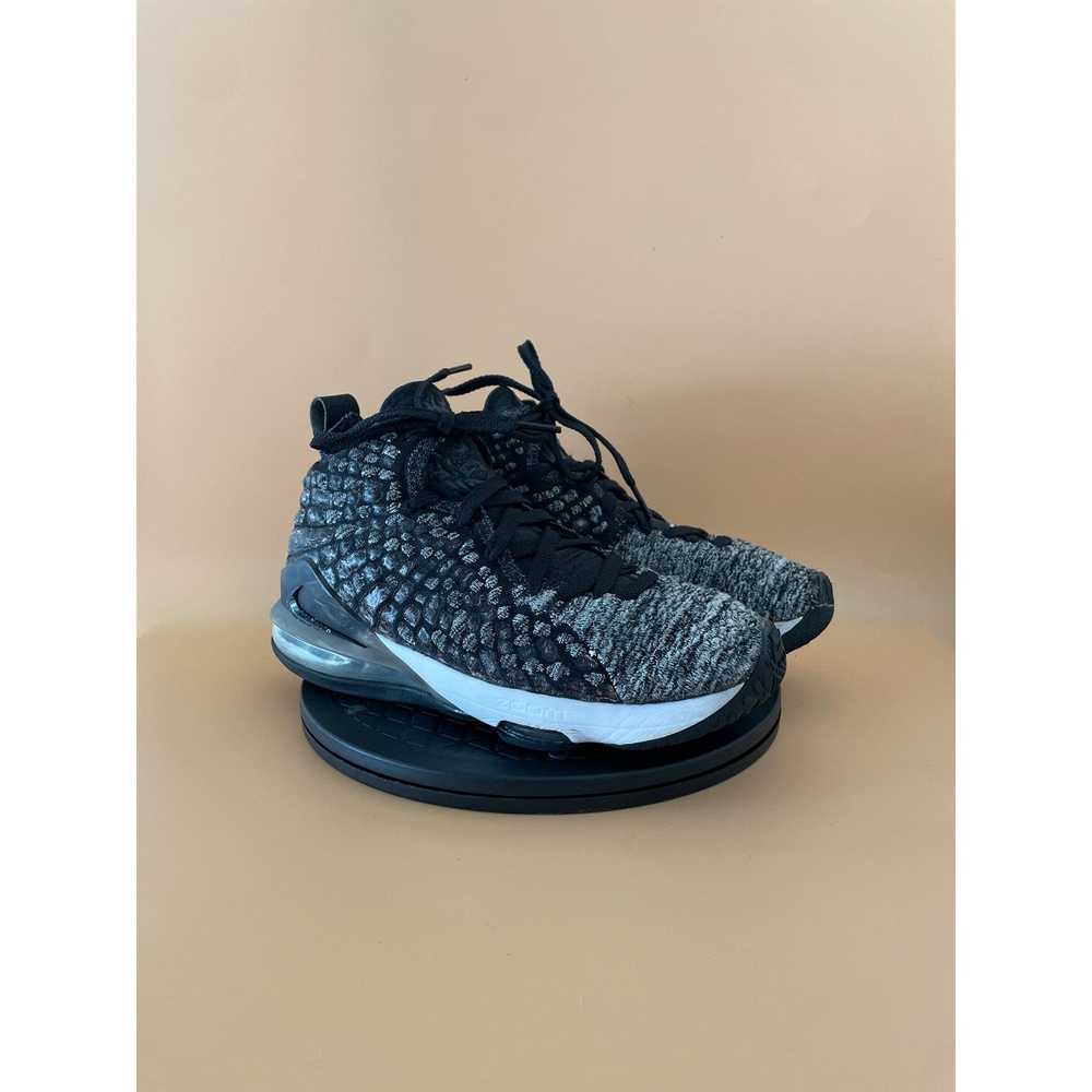 Nike Boys Nike Lebron XVII 'Oreo' Basketball Shoe… - image 3