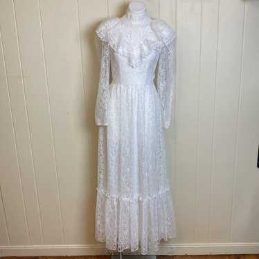 Vintage Boho Prairie Ruffle Lace Wedding Dress Si… - image 1