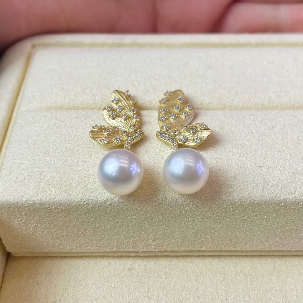 Natural freshwater pearl earrings - image 1