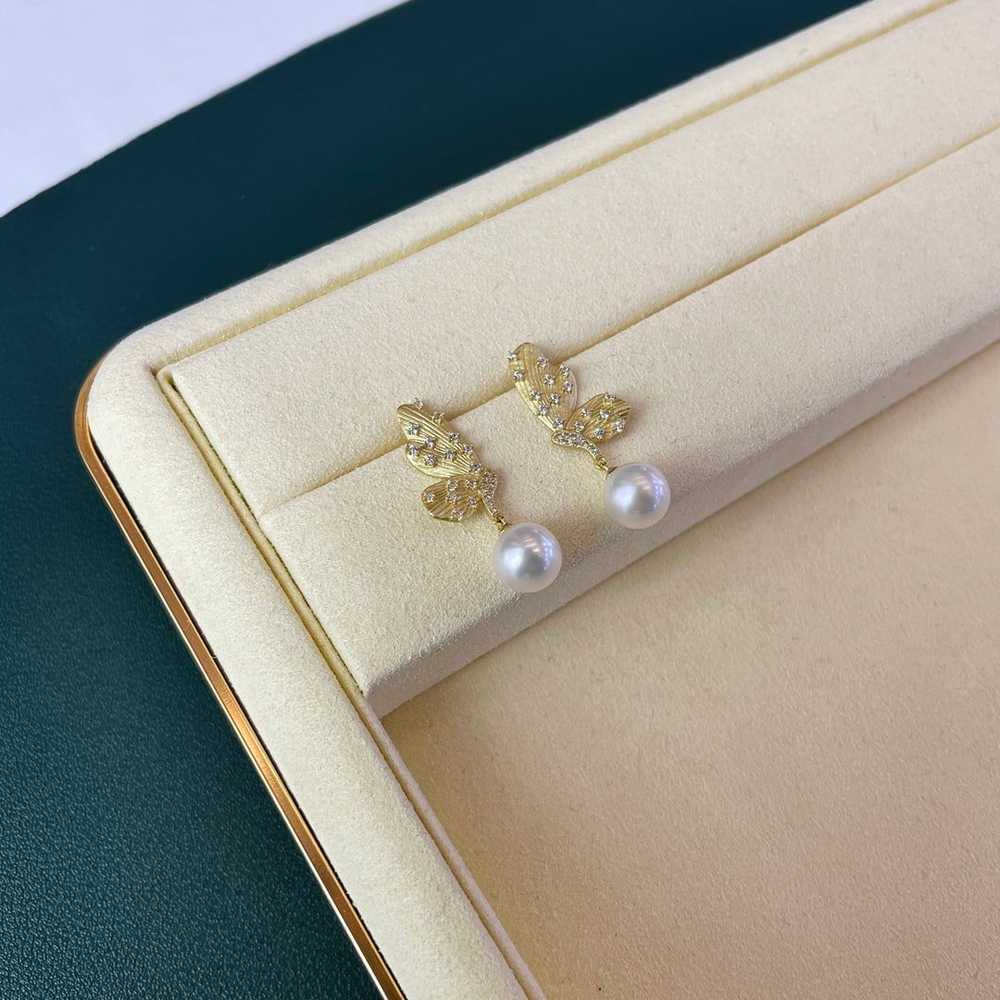 Natural freshwater pearl earrings - image 4