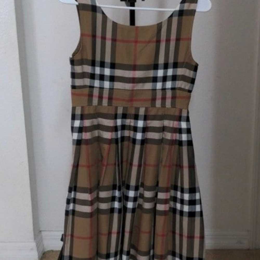 Burberry A line pleated dress size 2 - image 5