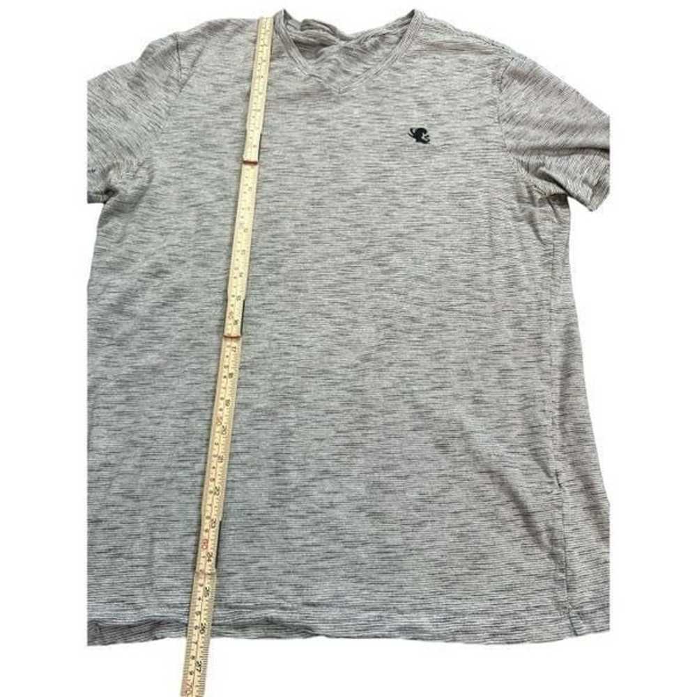 Mens size medium Express tshirt short sleeve vnec… - image 5