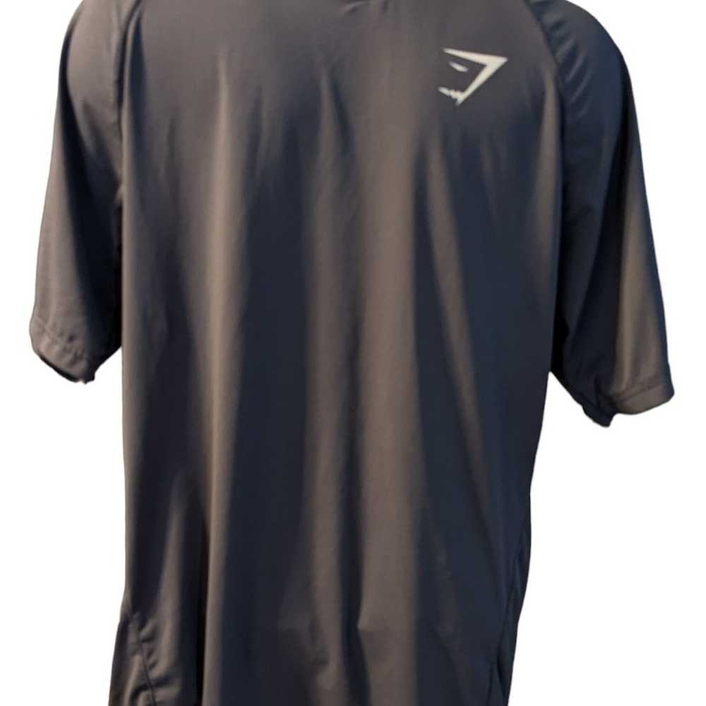 Gymshark Shirt Size Large - image 1