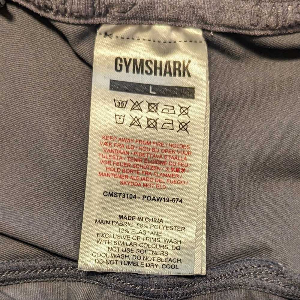 Gymshark Shirt Size Large - image 3