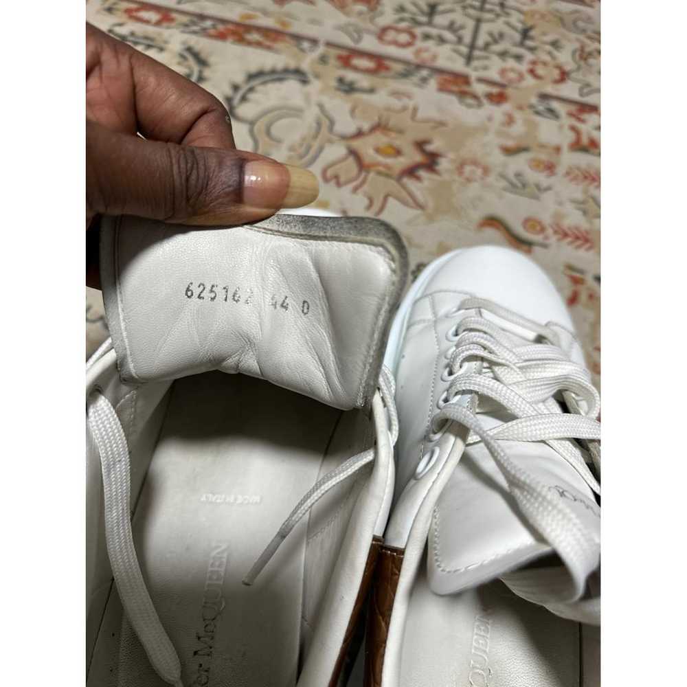 Alexander McQueen Oversize leather low trainers - image 5